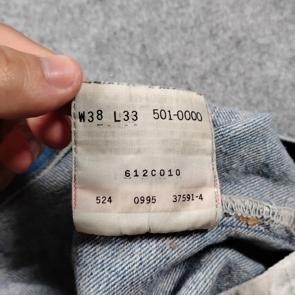 Vintage 90s Levi's 501-0000 Men 38x30 Light Wash Button Fly Made in USA Jeans